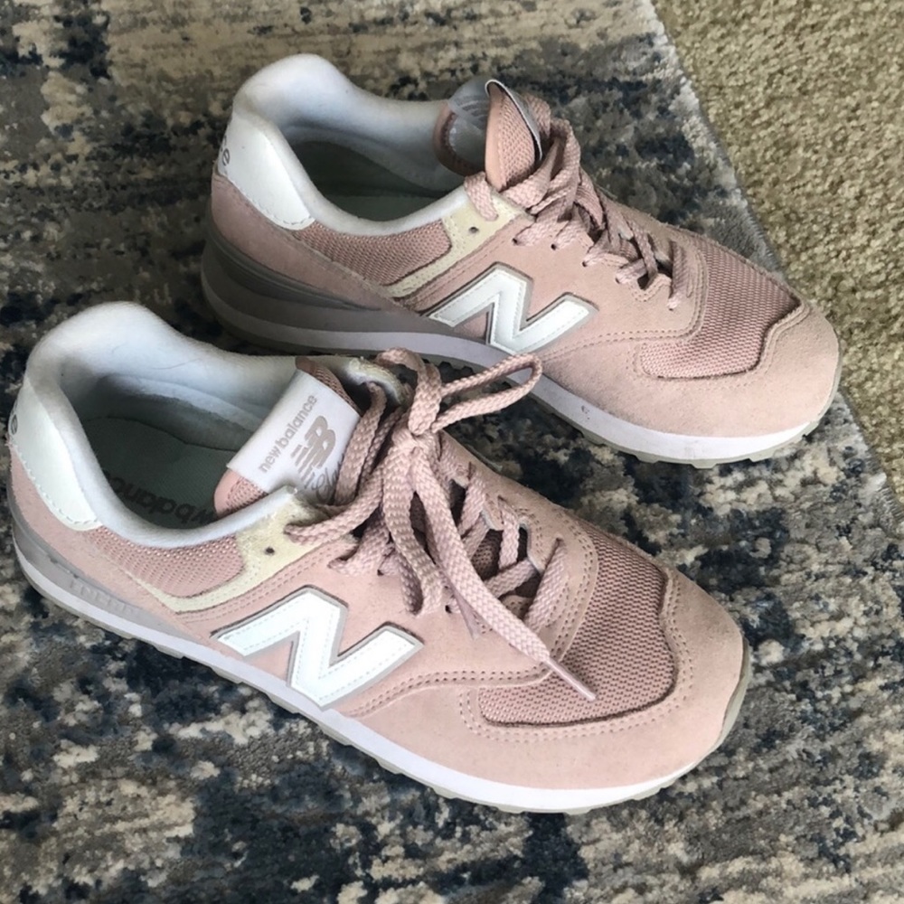 574 new balance sneakers light pink and grey